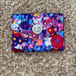 VERA BRADLEY WRISTLET
